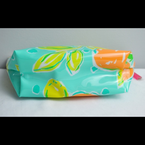 LILLY PULITZER Estee Lauder Makeup Bag Citrus - Picture 4 of 5